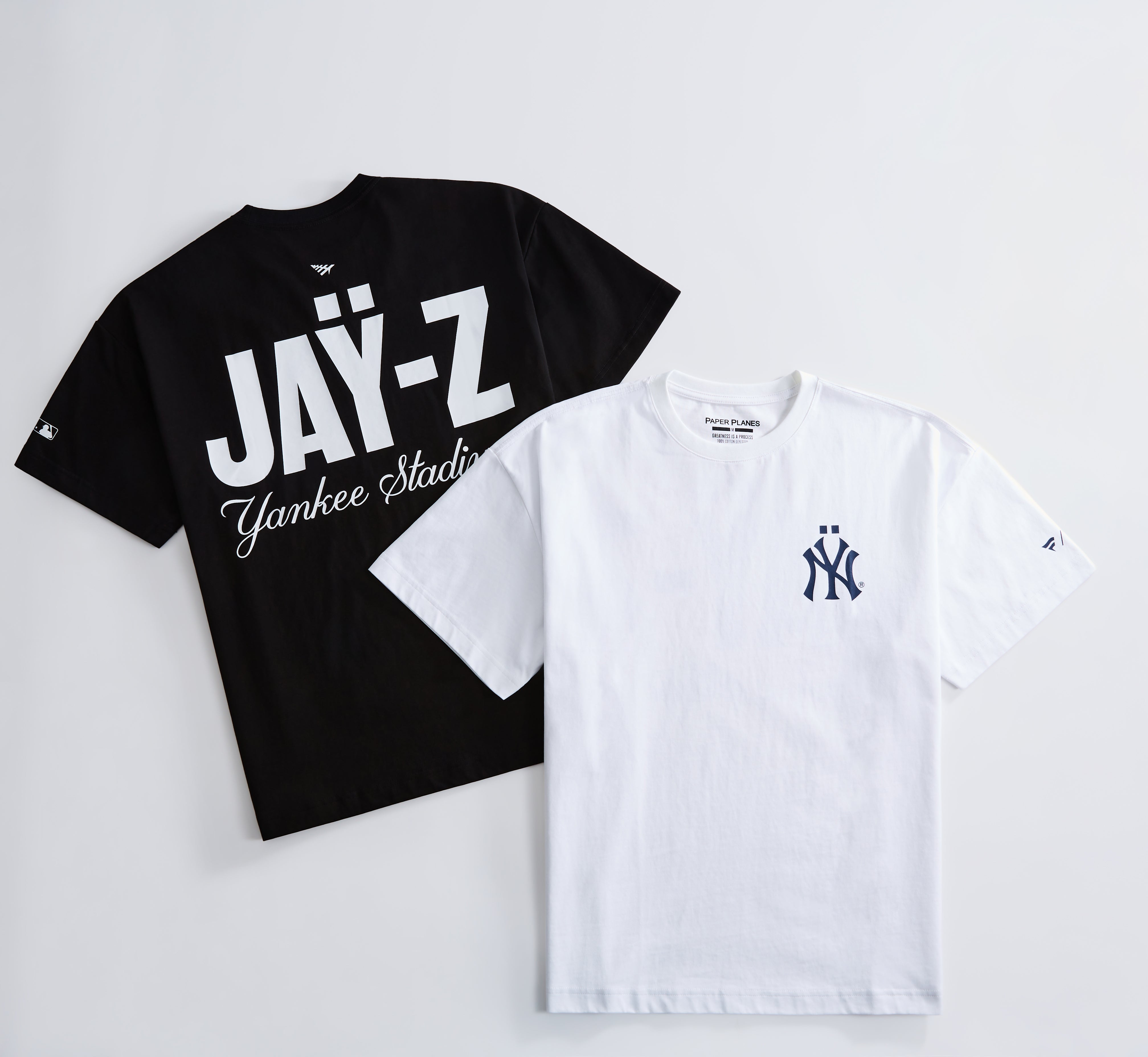 Yankee Stadium JAŸ-Z30 – Paper Planes