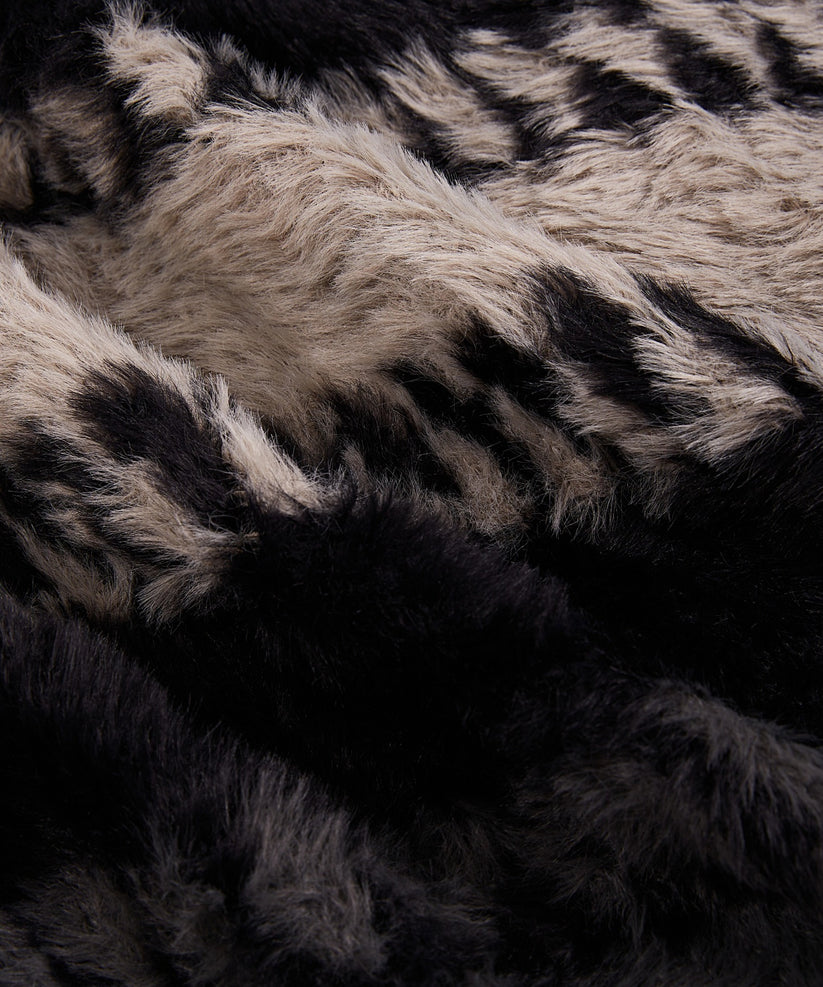 Planes Zig Zag Stitch Fuzzy Cardigan