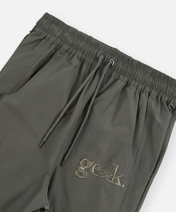 Fashion Geek x Planes Side Snap Convertible Pant