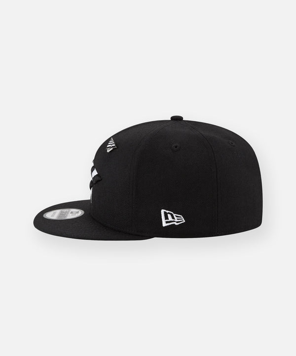 The Original Crown 9Fifty Snapback W/ Green Undervisor