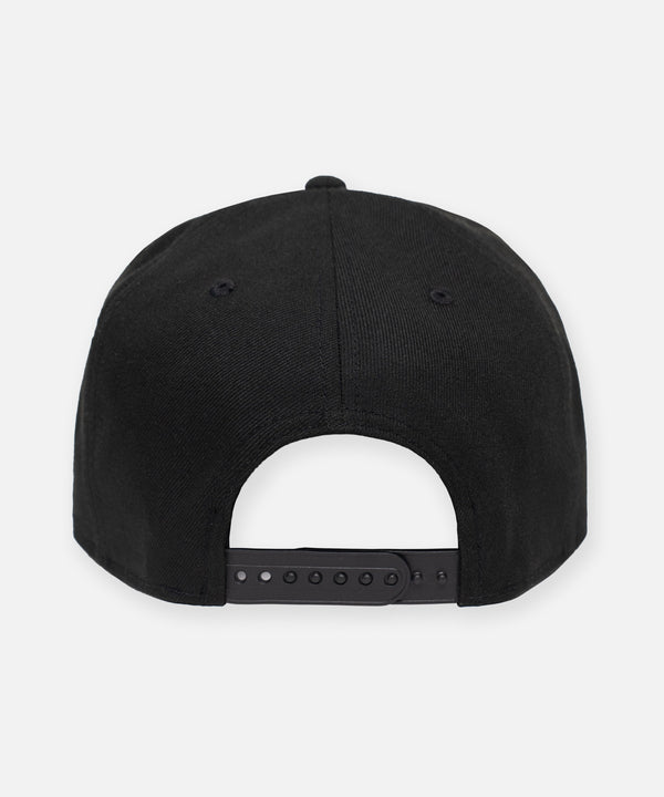 The Original Glow in the Dark 9Fifty Snapback Crown