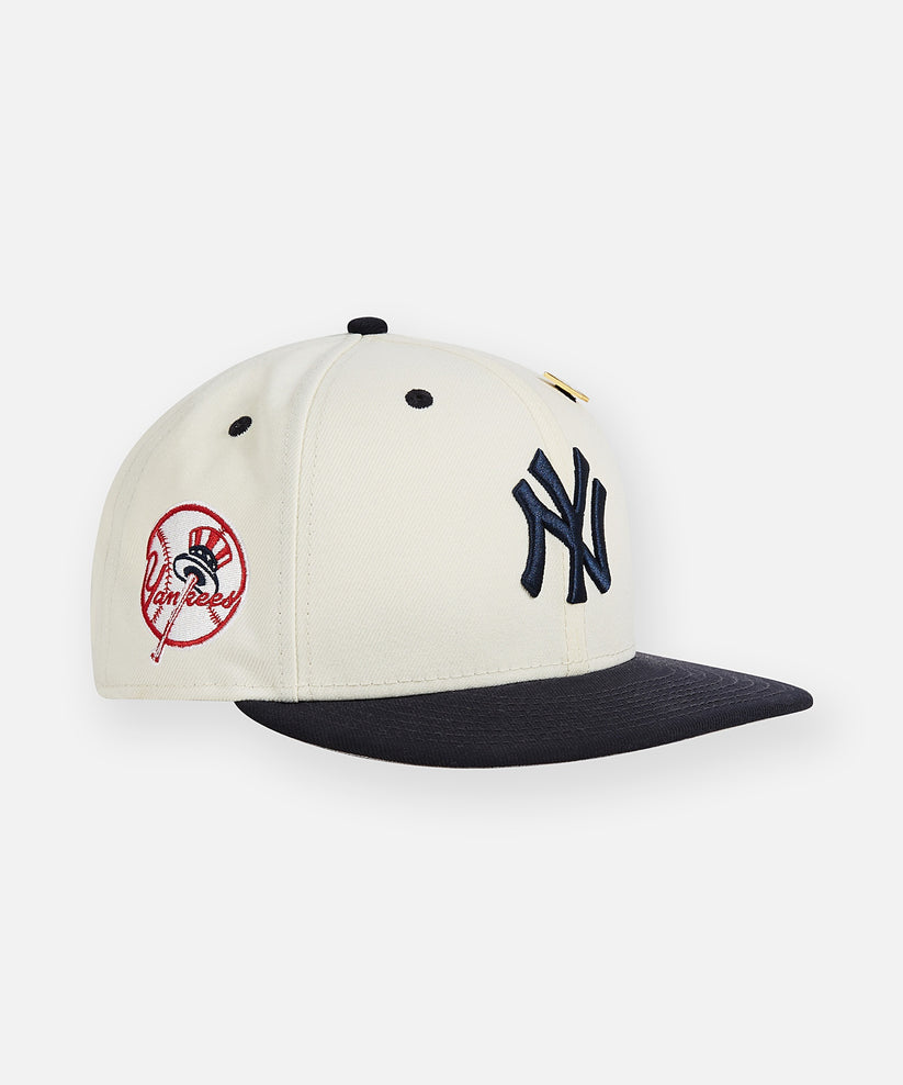 Planes x New York Yankees Chrome White 9Fifty Snapback