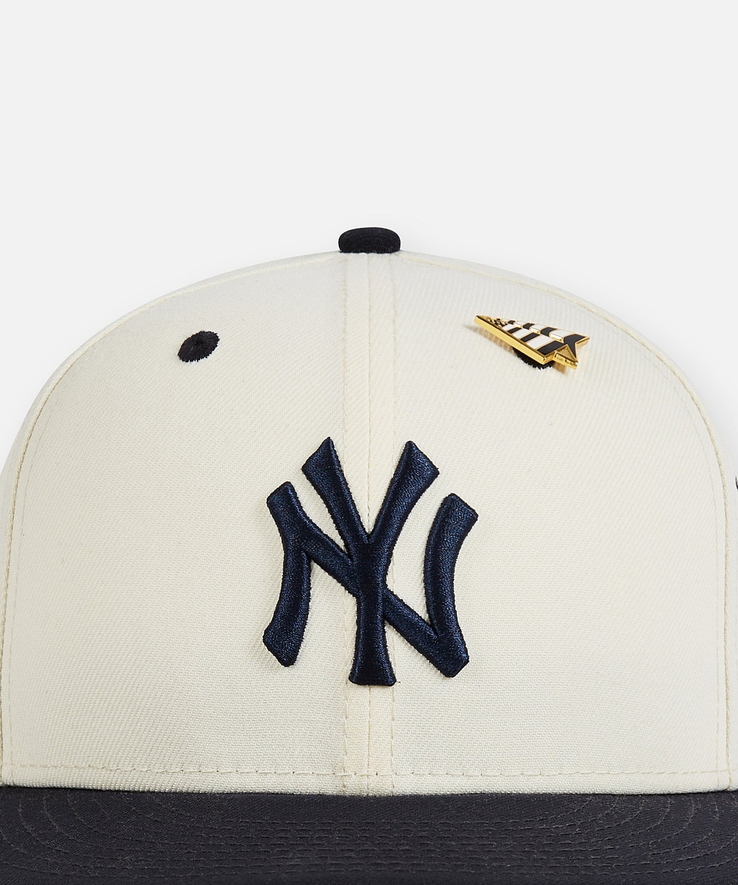 Planes x New York Yankees Chrome White 9Fifty Snapback