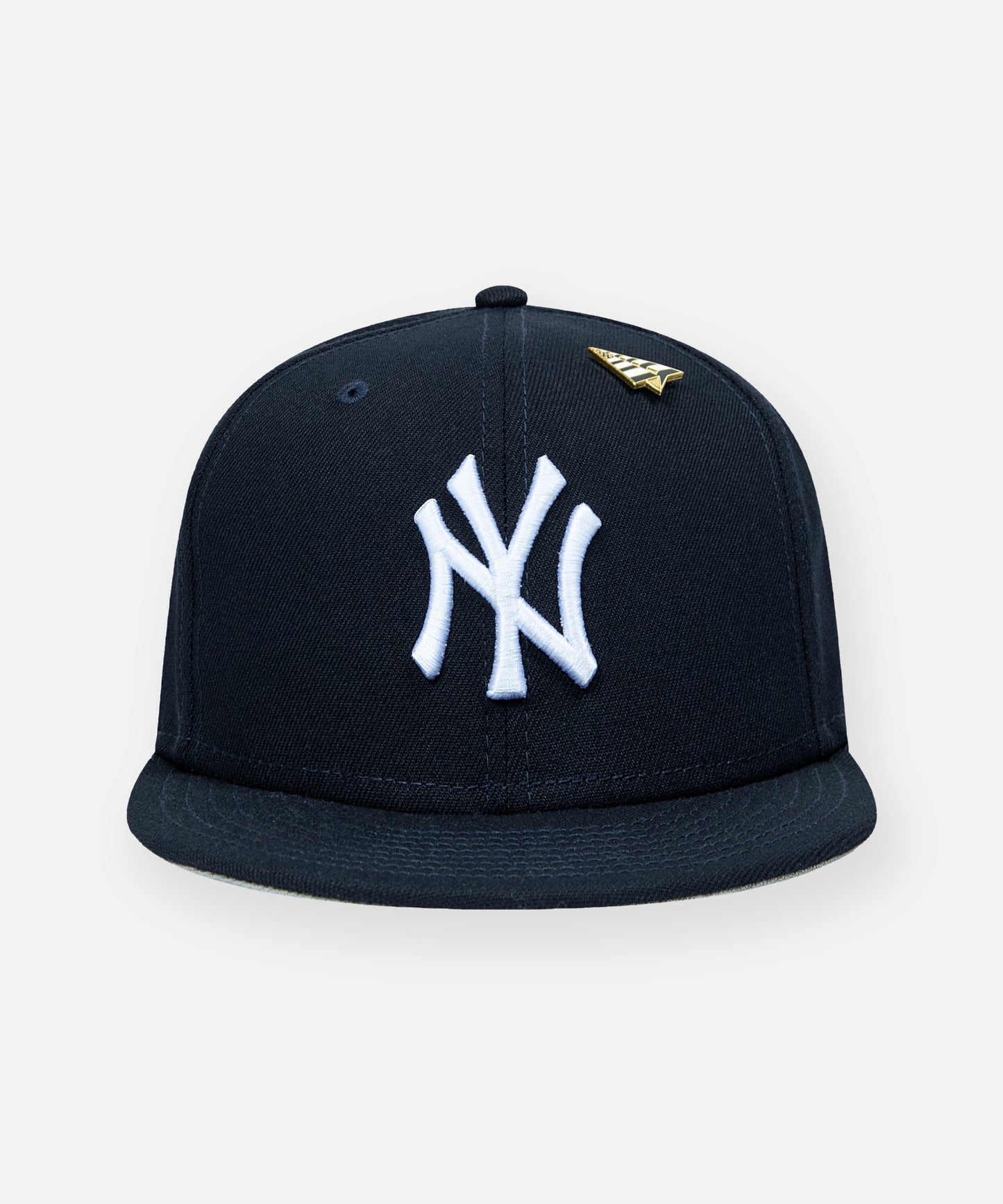 Paper Planes x New York Yankees 9FIFTY Snapback