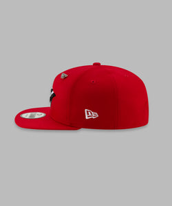 CRIMSON CROWN 9FIFTY SNAPBACK WITH GREY UNDERVISOR